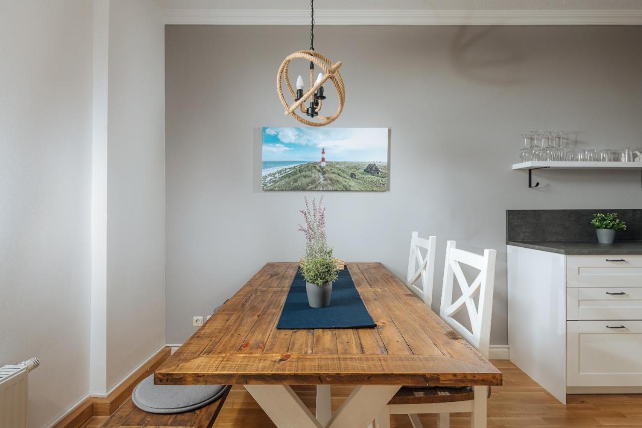 Grosse Koje Mit Terrasse Apartment รอสต็อค ภายนอก รูปภาพ