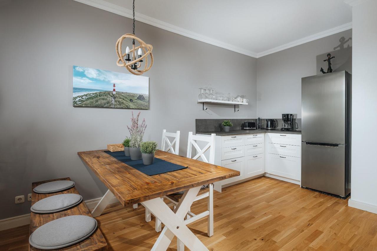 Grosse Koje Mit Terrasse Apartment รอสต็อค ภายนอก รูปภาพ