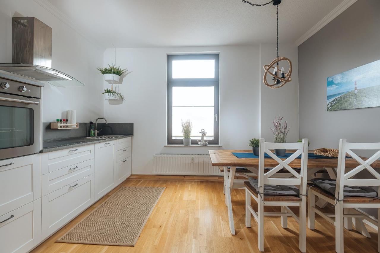 Grosse Koje Mit Terrasse Apartment รอสต็อค ภายนอก รูปภาพ
